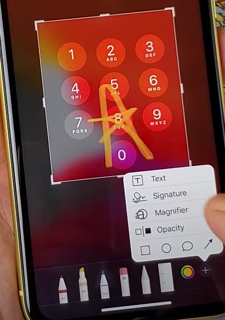 Signature and other options to add on Long screenshot on iPhone 11